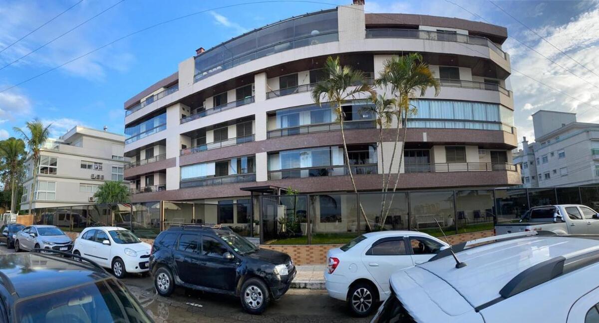 Predio Frente Mar Com Canas Apartamento *